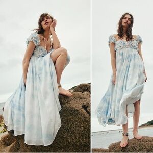NWOT FREE PEOPLE $400 Mango Mambo Maxi Dress Small Blue White Flower